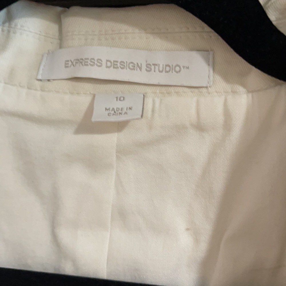 Express Crop Jacket - Picture 2 of 4
